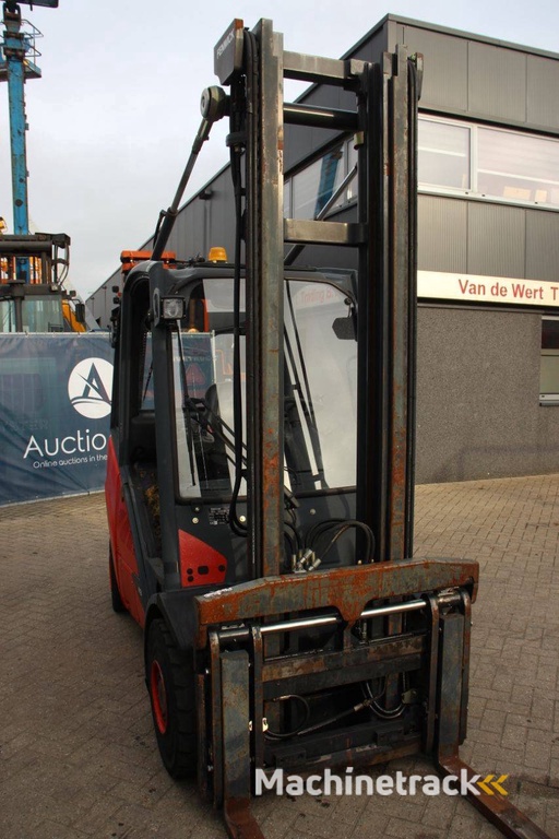 Heftruck Fenwick-Linde H30D-02 Diesel 3000kg 7.0m 2014