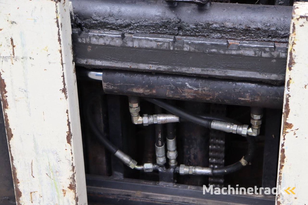 Heftruck Yale GDP30TP Diesel 3000kg 5.0m 1996