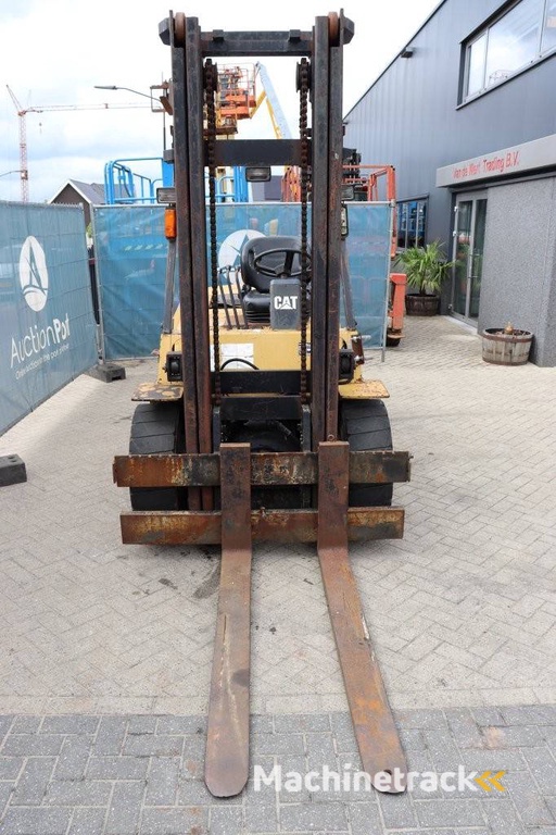 Heftruck Caterpillar DP45 Diesel 4500kg 3.3m 1995