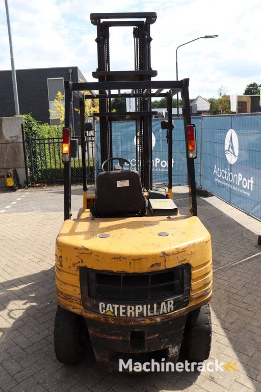 Heftruck Caterpillar DP30 Diesel 3000kg 5.0m 1997