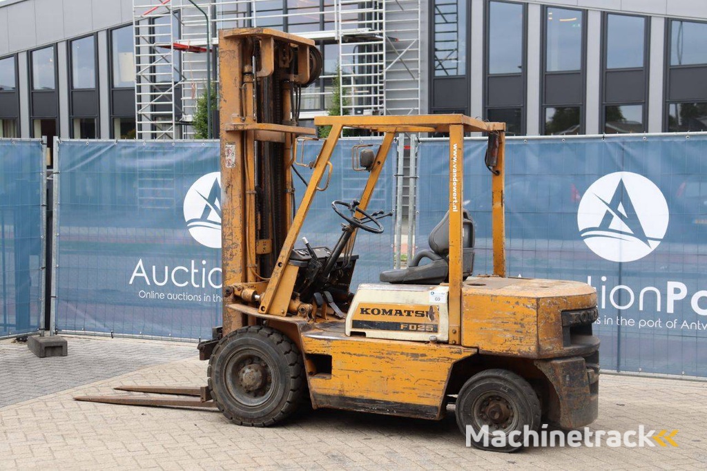 Komatsu FD-25-8 Diesel-Gabelstapler, 2500 kg, Baujahr 1986