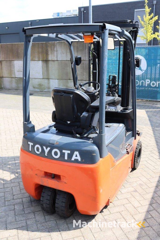 Toyota 8FBET18 Elektro-Gabelstapler, 1800 kg, 5 m, Baujahr 2013