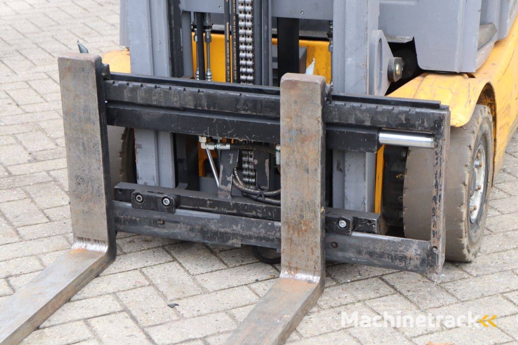 Jungheinrich EFG216k Elektrostapler 1600kg 3,3m 2016