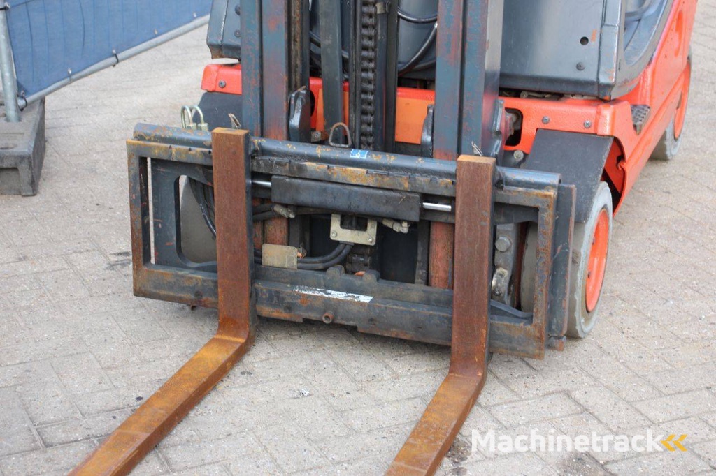 Forklift Linde H12T-03 LPG 1200kg 2001