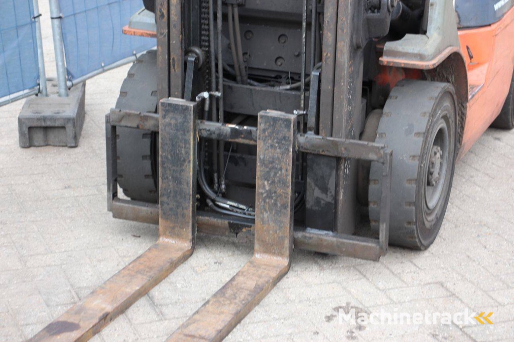 Forklift Toyota 42-7FGF25 LPG 2500kg 4.0m 2001