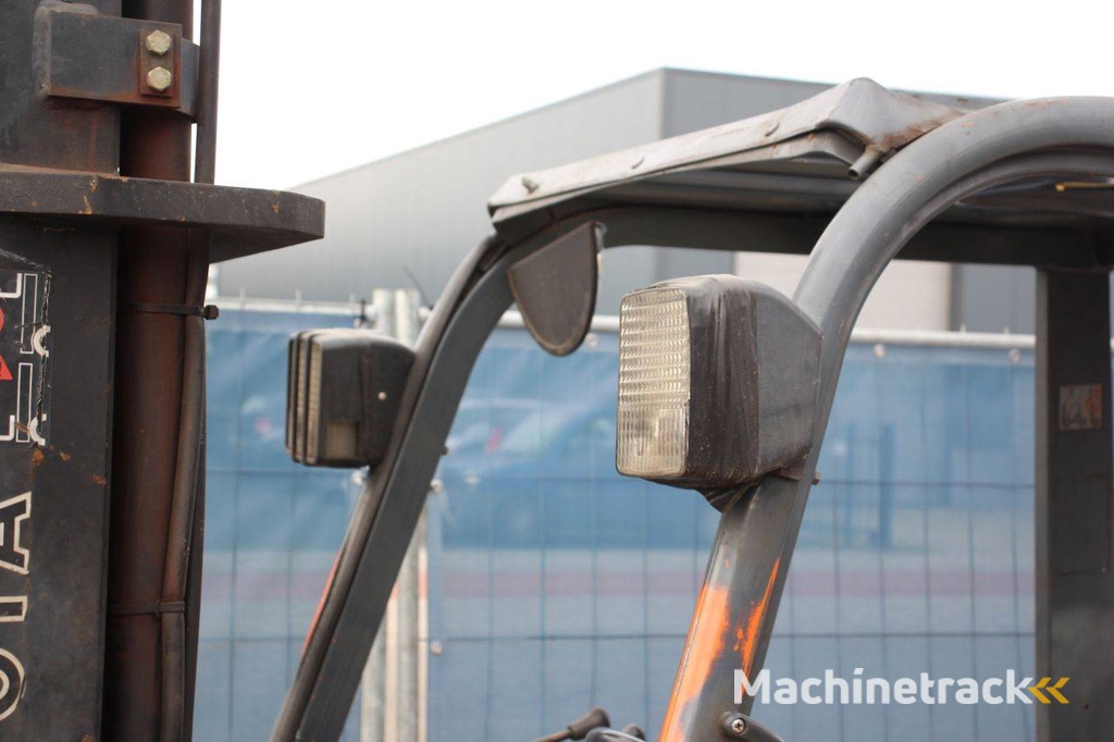 Forklift Toyota 42-7FGF25 LPG 2500kg 4.0m 2001