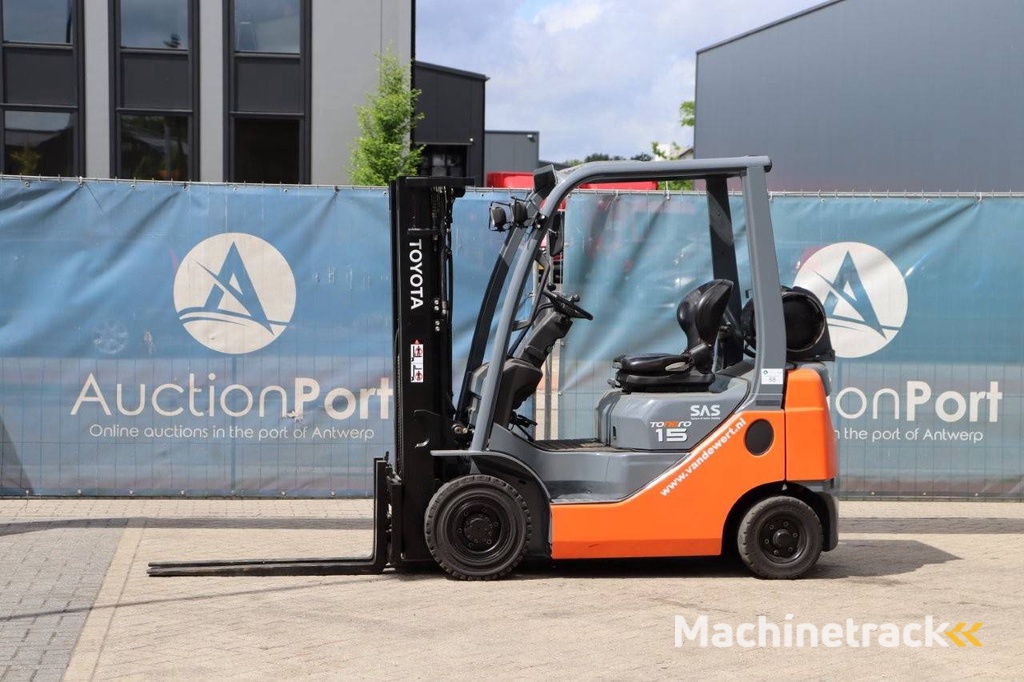 Forklift Toyota 02-8FGF18 LPG 1550kg 4.3m 2008