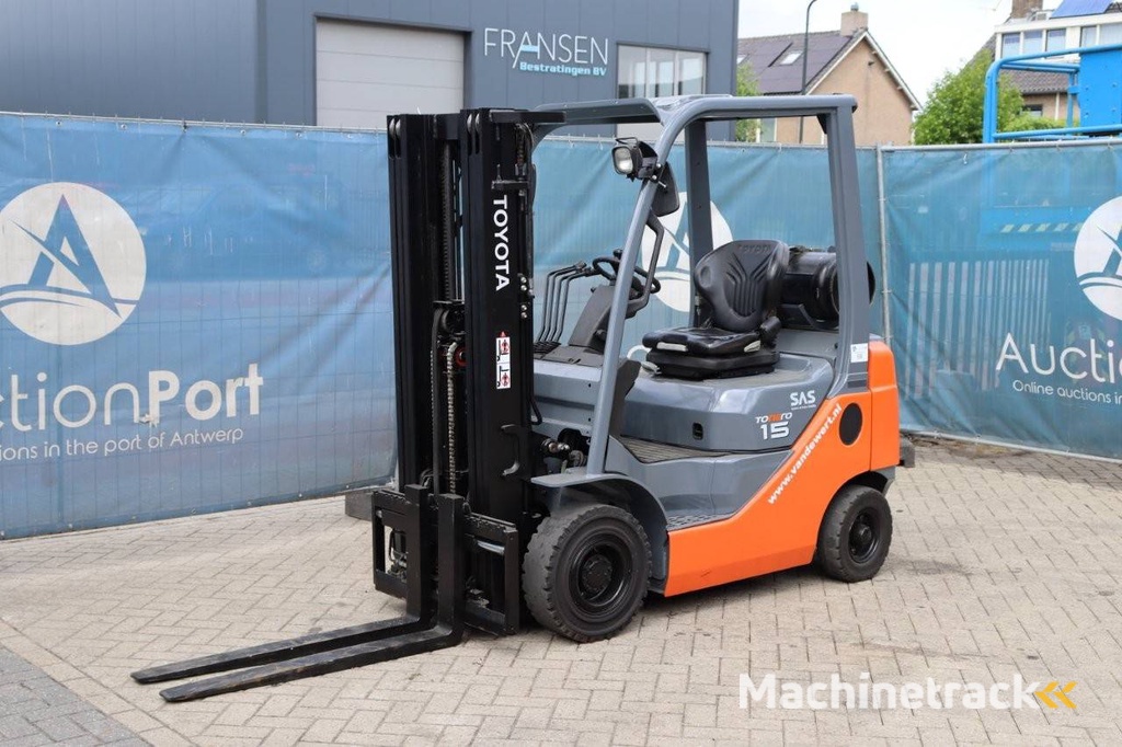 Forklift Toyota 02-8FGF18 LPG 1550kg 4.3m 2008