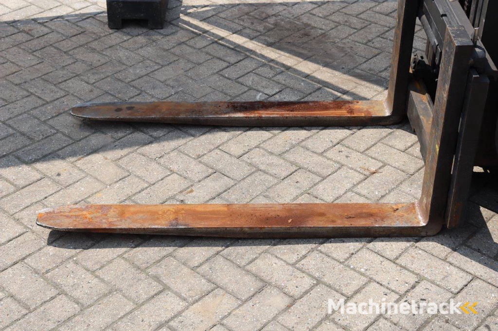 Forklift Hyster H3.20XM LPG 2810kg 5.9m 1998