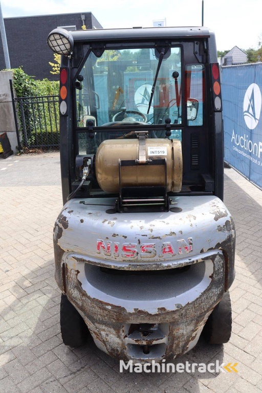 Forklift Nissan UD02A25PQ LPG 2500kg 4.3m 2006