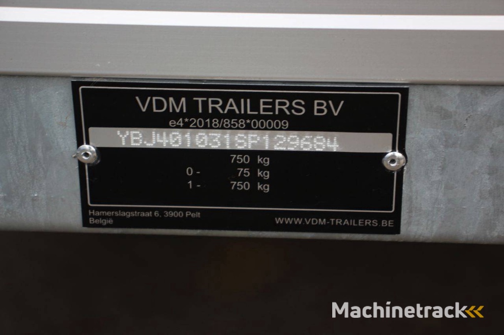 Closed trailer VDM Trailers 260x150cm 2025 New