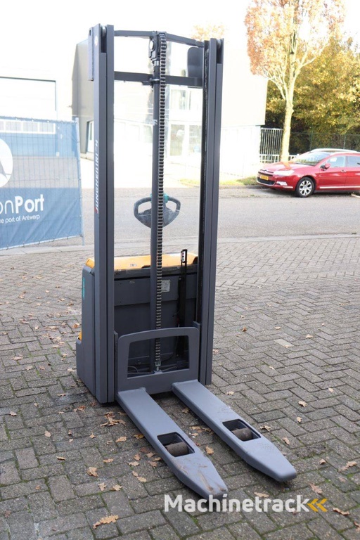 Stacker Jungheinrich EJC 112 Electric 1200kg 2016
