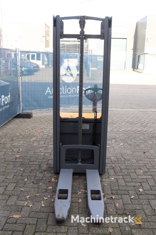 Stacker Jungheinrich EJC 112 Electric 1200kg 2016