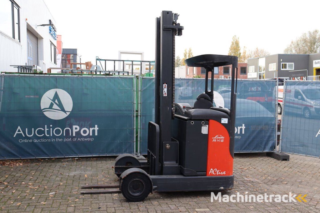 Reach truck Linde R14G-12 Electric 1400kg 2010