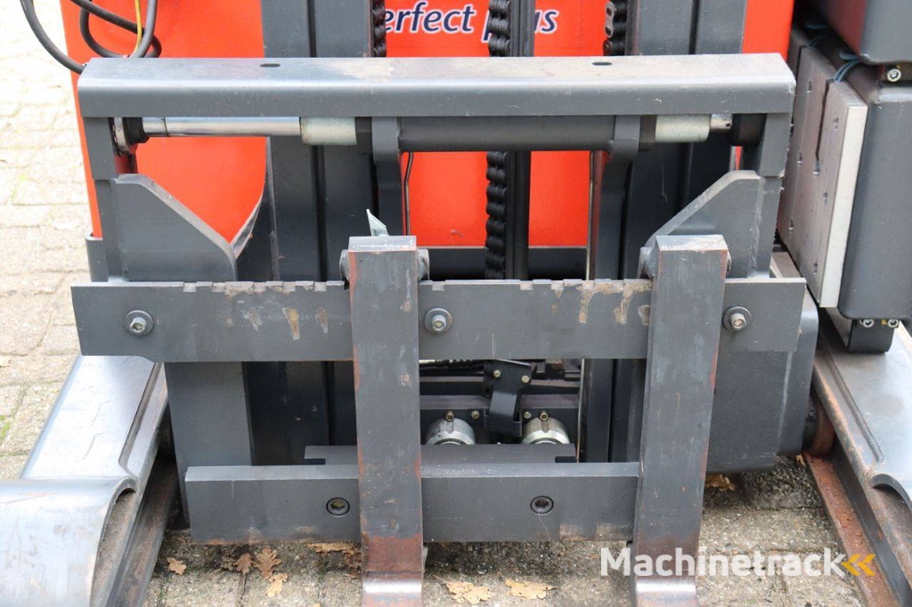 Reach truck Linde R14 EX S Electric 1400kg 2015