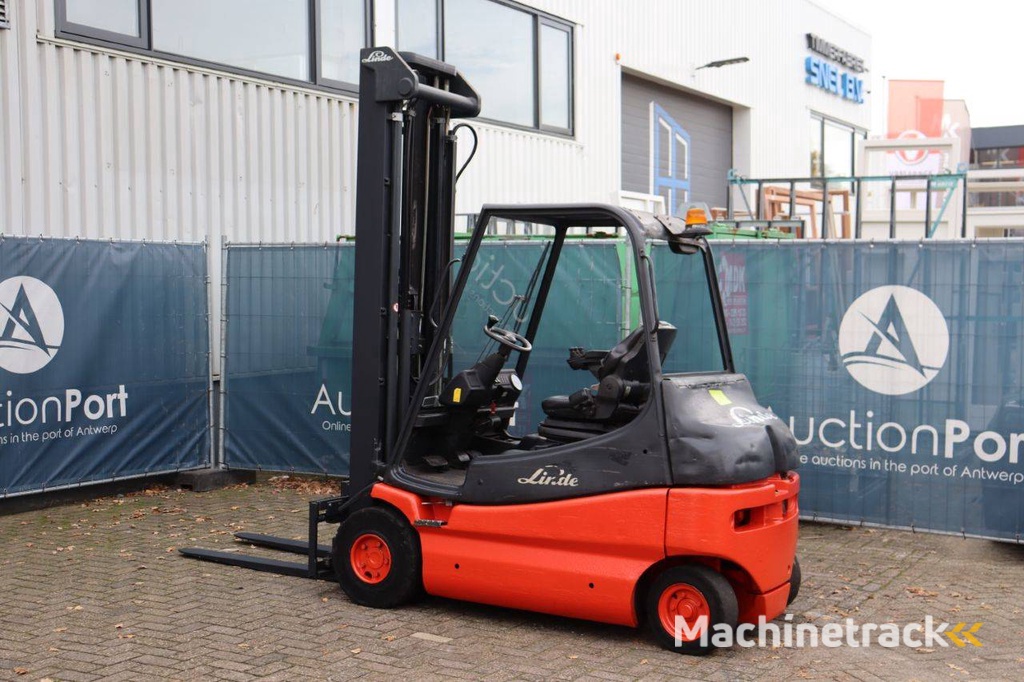 Forklift Linde E25-02 Electric 2500kg 2002