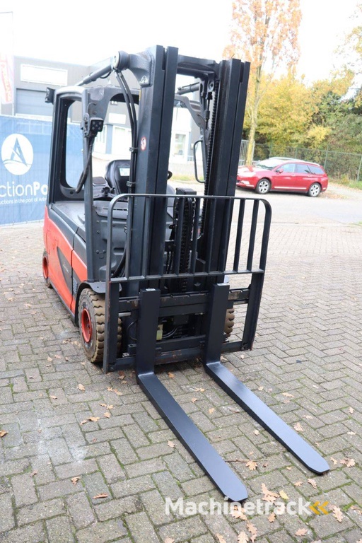 Heftruck Linde E30 Elektrisch 3000kg 2014