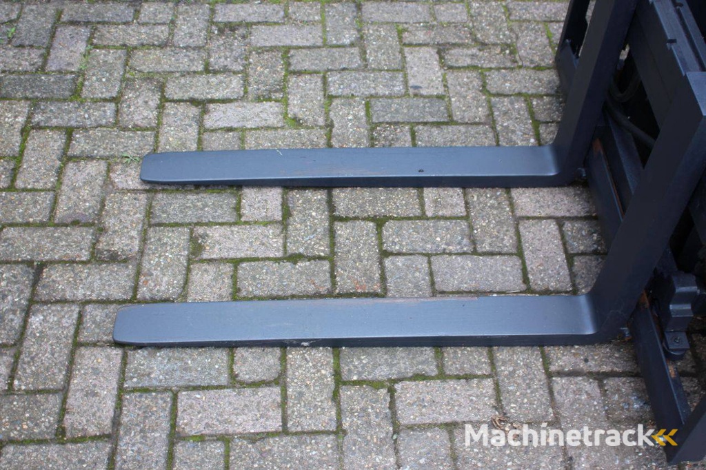 Heftruck Linde H30D-02 Diesel 3000kg 3.65m 2015