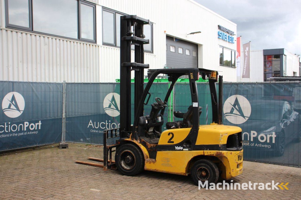 Heftruck Yale GDP30VX E2345 Diesel 2720kg 4.91m 2010