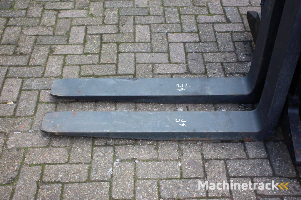 Heftruck Yale GLC70VX LPG 2800kg 6.8m 2010