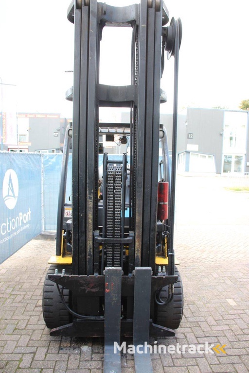 Heftruck Yale GLC70VX LPG 2800kg 6.8m 2010