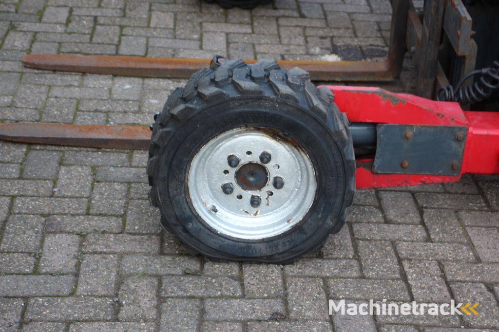 Meeneemheftruck Moffett M4 20.4 Diesel 2000kg 2011