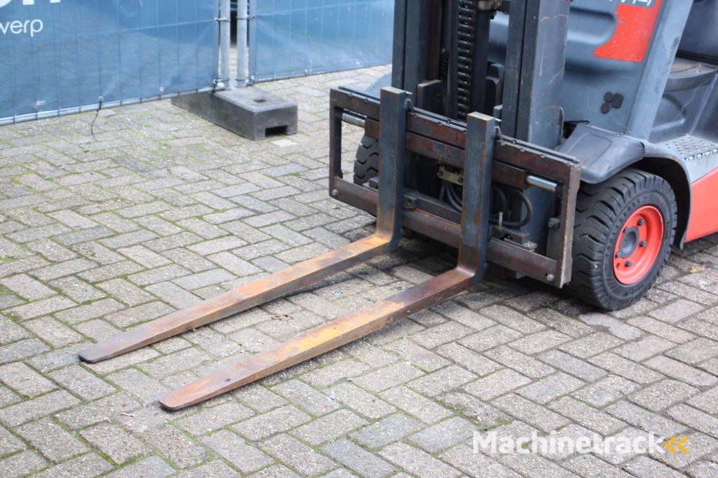 Heftruck Linde H14T-C1 LPG 1400kg 4.62m 2014