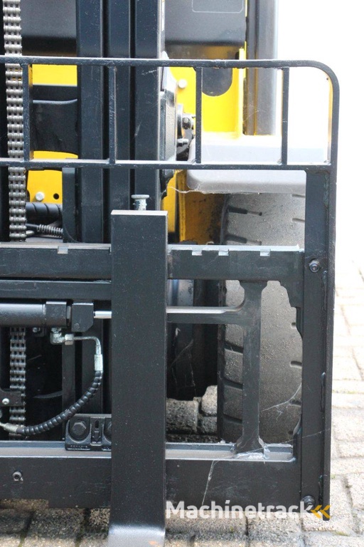 Heftruck Yale GDP35VX E2795 Diesel 2680kg 5.96m 2011