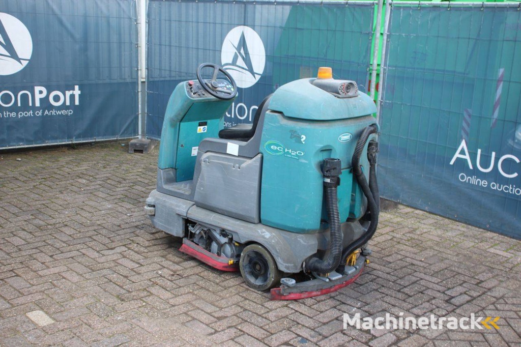 Scrubbing machine Tennant T12 Electric 2017