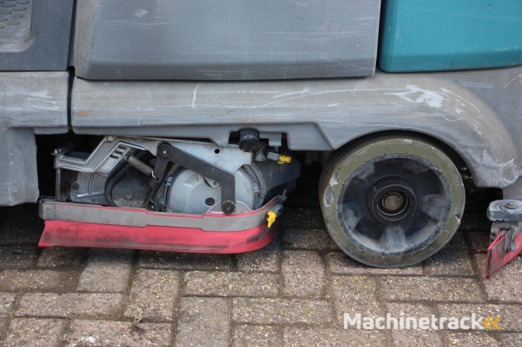 Scrubbing machine Tennant T12 Electric 2017