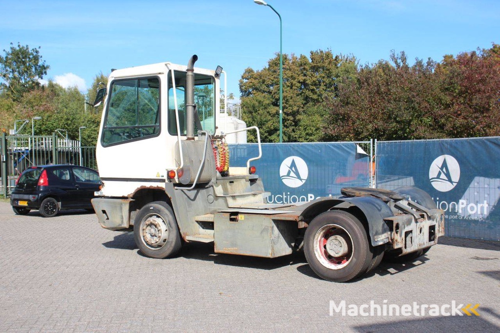 Terminal Trekker Terberg YT222 Diesel 225pk 2012