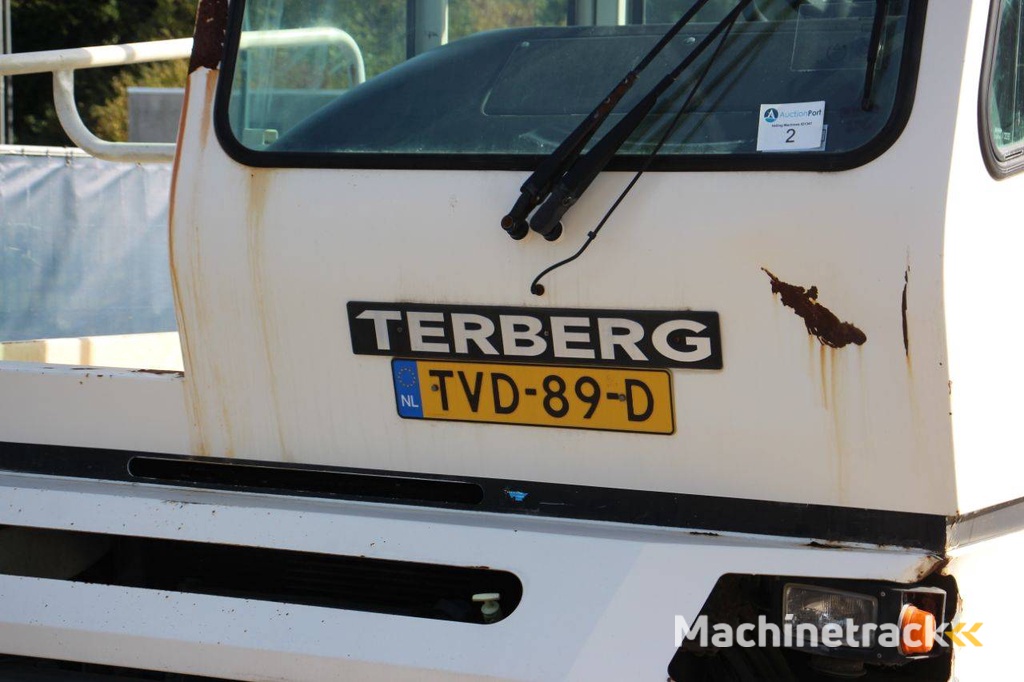 Terminal Trekker Terberg YT222 Diesel 225pk 2012