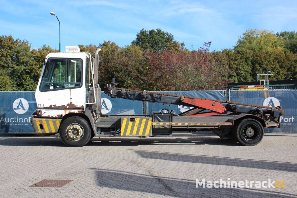 Terminal Tractor Terberg YT222 Diesel 222hp 2008