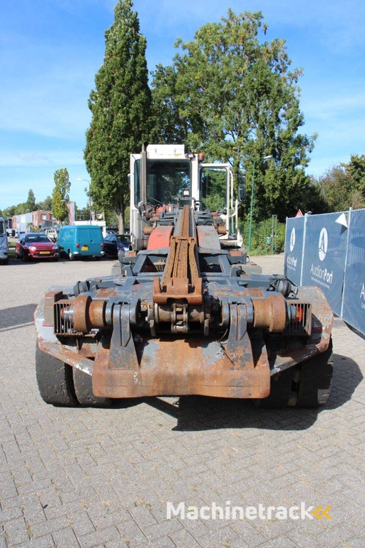Terminal Tractor Terberg YT222 Diesel 222hp 2008