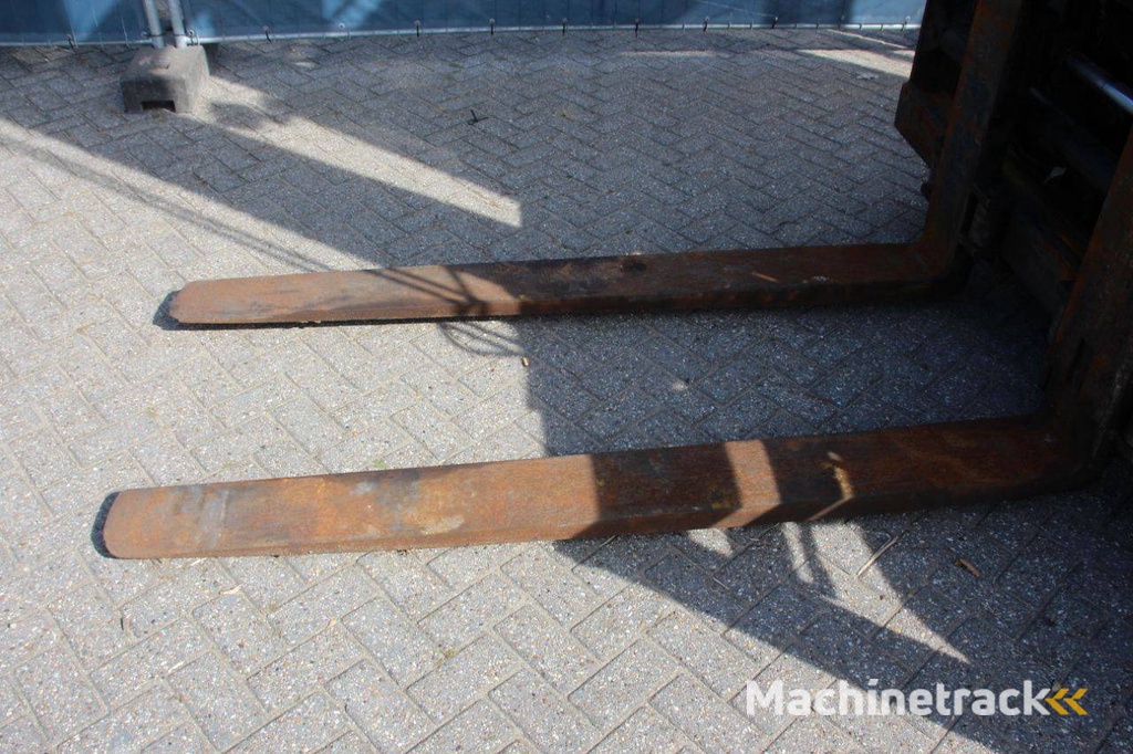 Heftruck Svetruck 1260-30 Diesel 12000kg 5.0m 1999