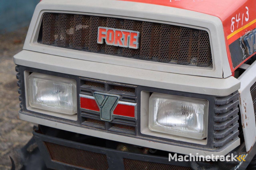 Minitractor Yanmar F165 Diesel 16pk met grondfrees