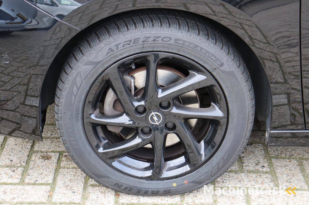 Opel Corsa Benzine 131pk 2023