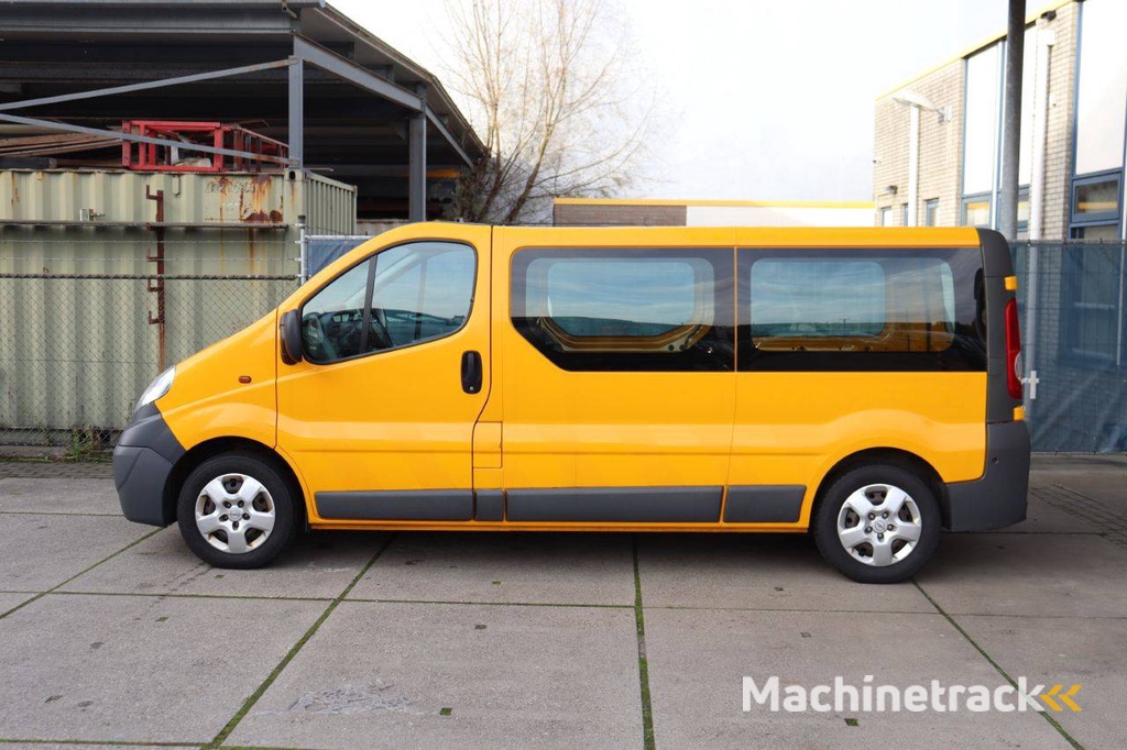 Bestelwagen Opel VIVARO Diesel 2011