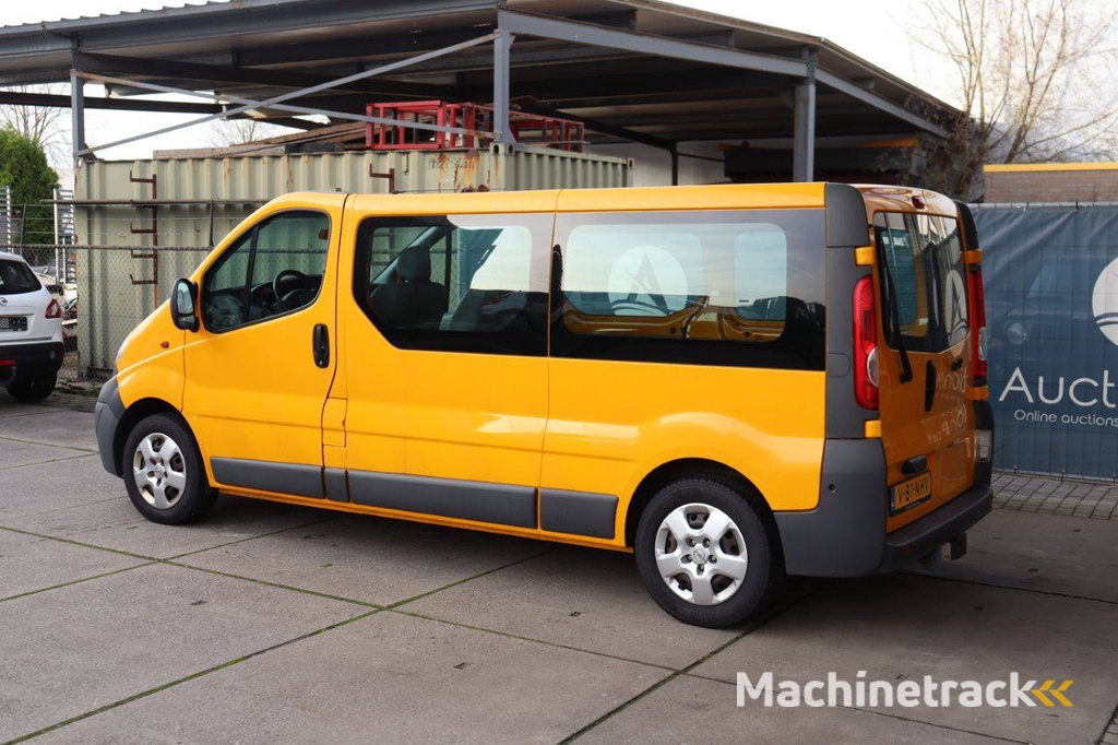 Bestelwagen Opel VIVARO Diesel 2011