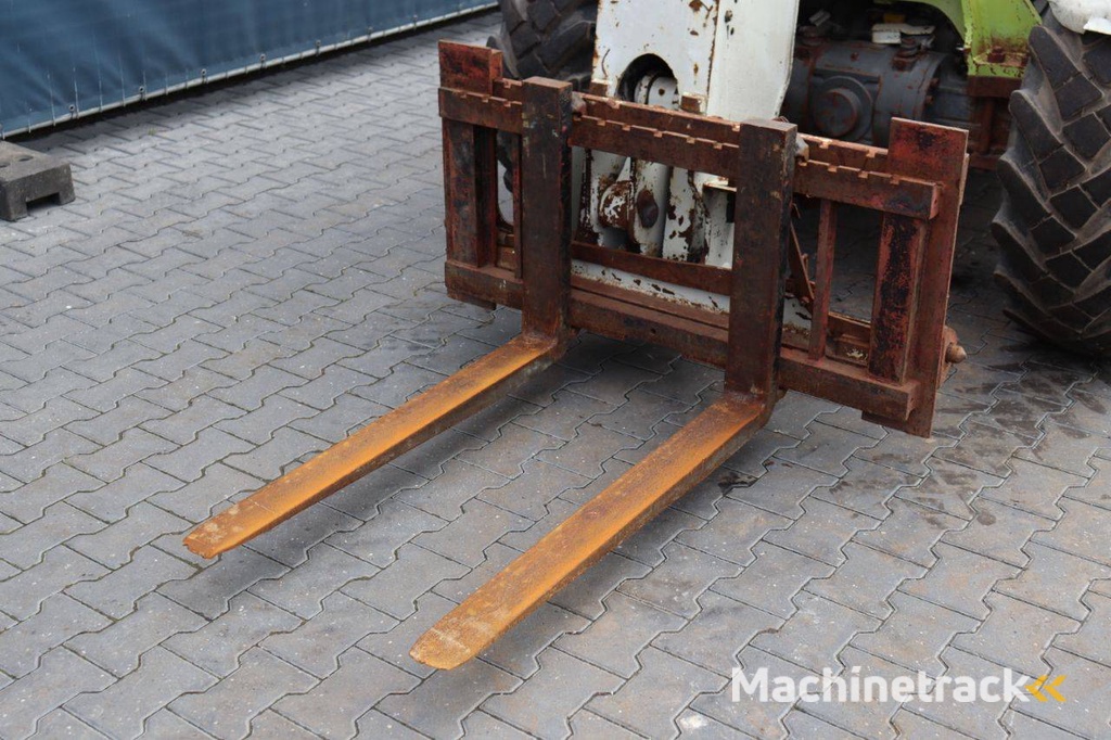 Verreiker Caterpillar 506 Diesel 2500kg 2002