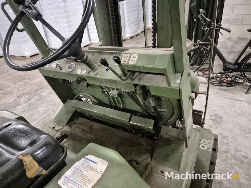 Heftruck Salev LOG 1302PDS Diesel 3000