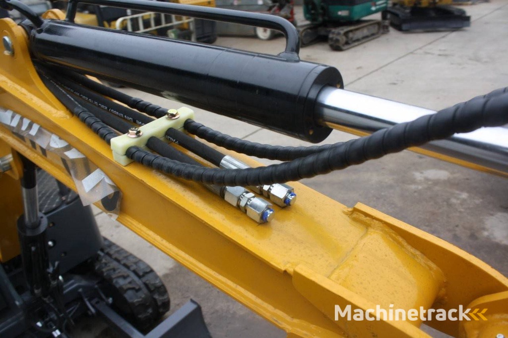 Minigraver Newrick ZW 316 Benzine 8.6kW 2025 Nieuw DEMO