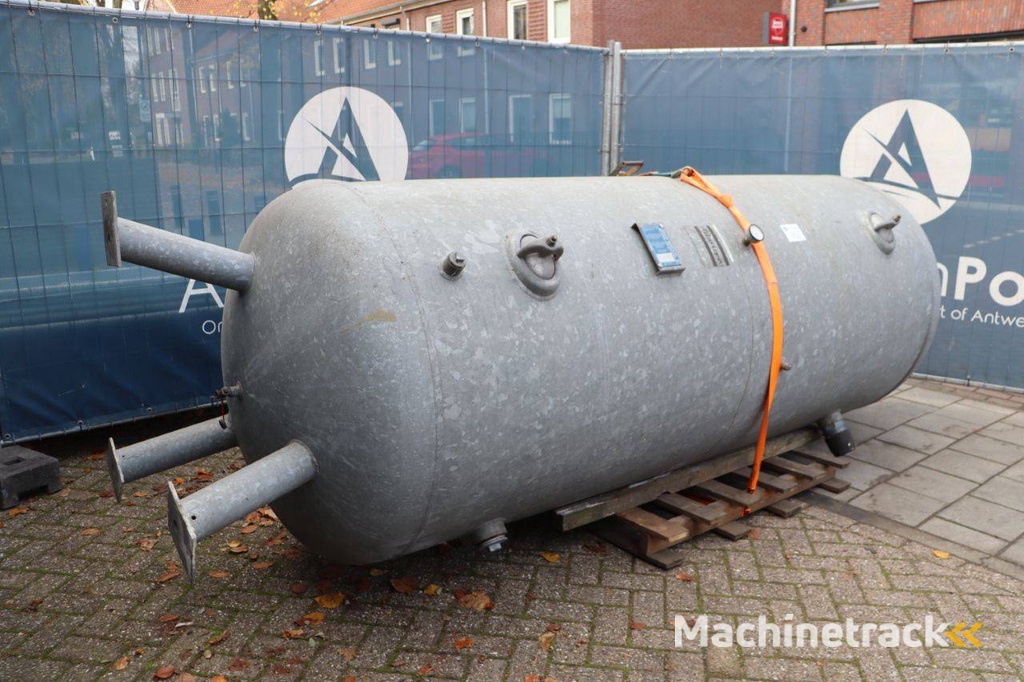 Luchtdrukketel Lohenner 3000L 2008