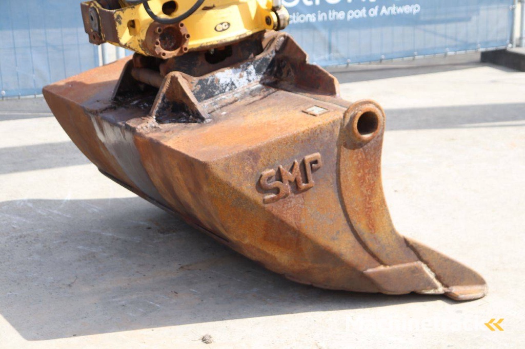 Crawler excavator Caterpillar 318C Diesel 93kW 2005