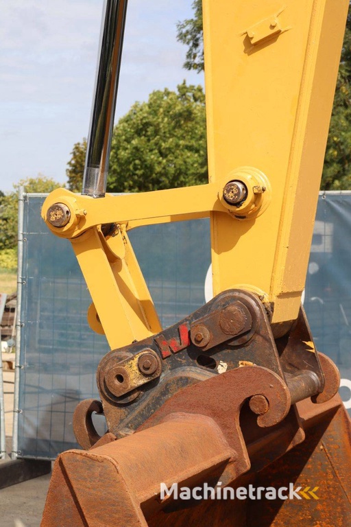 Crawler excavator Caterpillar 323E Diesel 122kW 2012