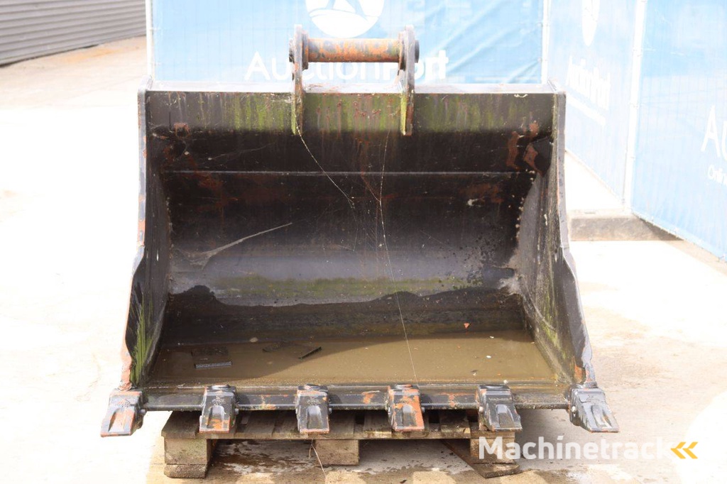 Graafbak Titan CAT320 Nieuw