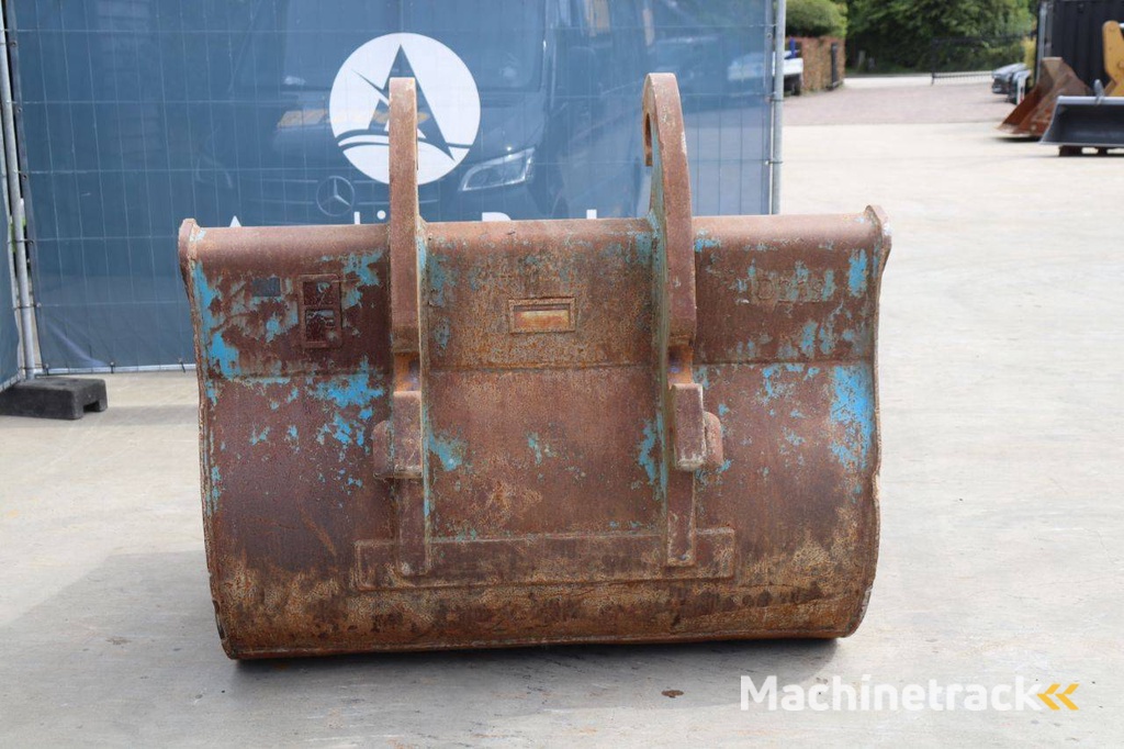 Grondbak Verachtert CA555 2007