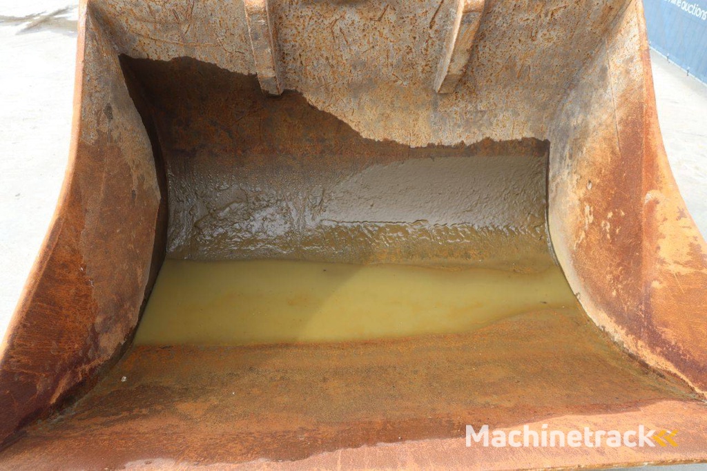 Grondbak Verachtert CA555 2007