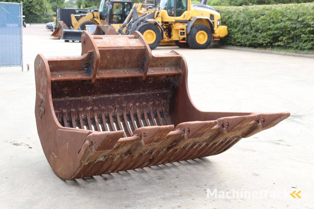 Graafbak Eurosteel FDS100 2018