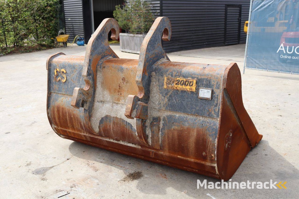 Grondbak Eurosteel CW55S 2024